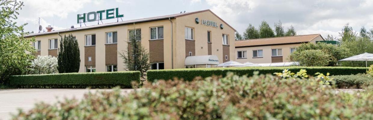 Hotel Falkenhagen Pritzwalk Exterior foto